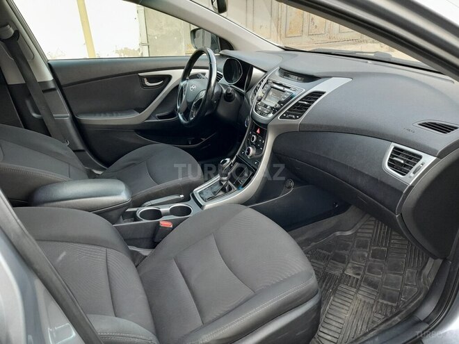 Hyundai Elantra 2015, 125,124 km - 1.8 л - Bakı