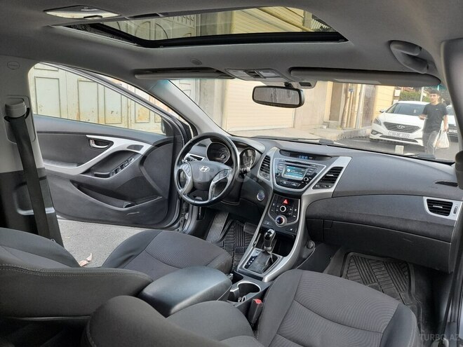 Hyundai Elantra 2015, 125,124 km - 1.8 л - Bakı