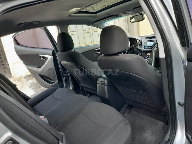 Hyundai Elantra 2015, 125,124 km - 1.8 л - Bakı