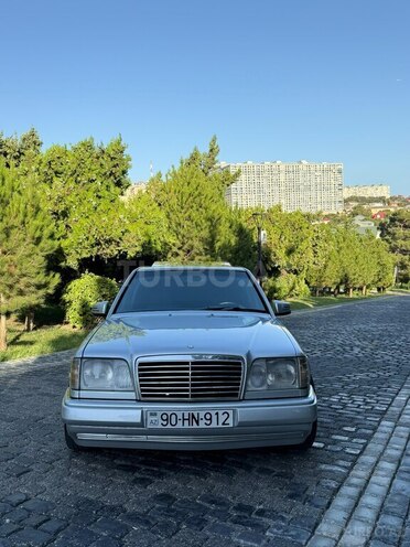 Mercedes E 200 1994, 356,458 km - 2.0 l - Bakı