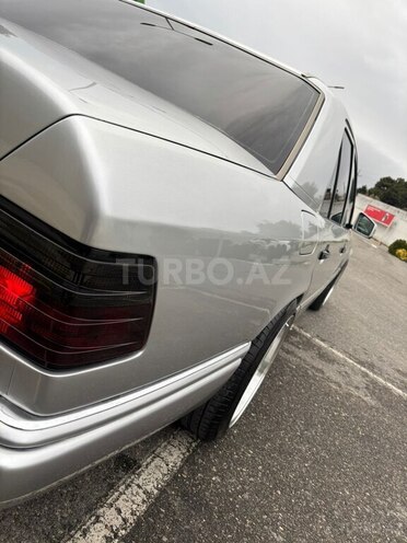 Mercedes E 200 1994, 356,458 km - 2.0 l - Bakı