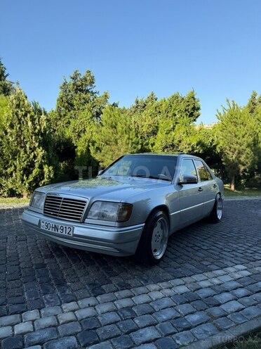 Mercedes E 200 1994, 356,458 km - 2.0 l - Bakı