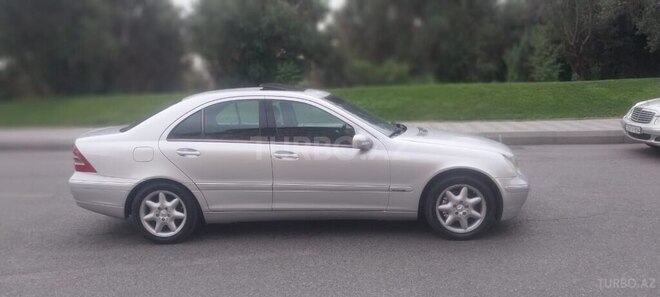 Mercedes C 200 2000, 415,071 km - 2.0 l - Bakı