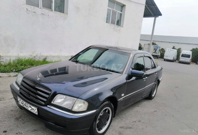 Mercedes C 250 1998, 300,000 km - 2.5 l - Şəki