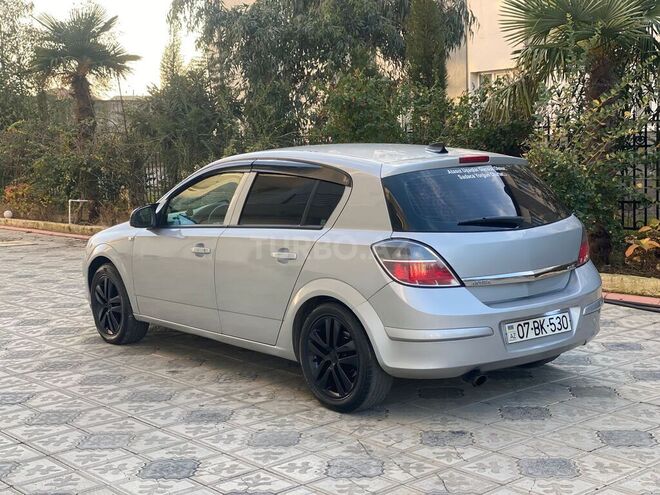 Opel Astra 2009, 318,064 km - 1.3 l - Astara