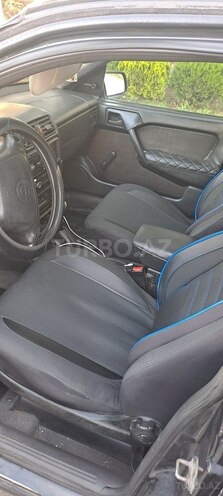 Opel Vectra 1994, 600,000 km - 1.6 l - Zaqatala