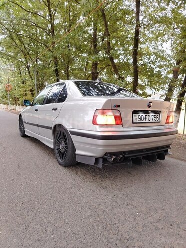 BMW 318 1997, 364,500 km - 1.8 l - Masallı
