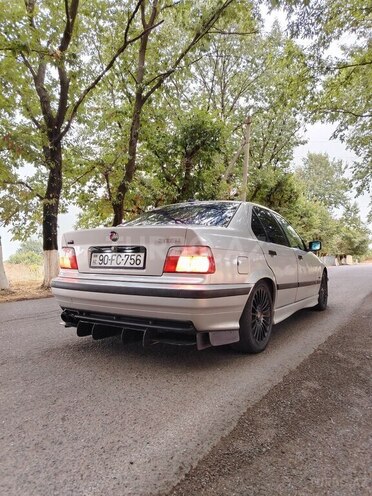 BMW 318 1997, 364,500 km - 1.8 l - Masallı
