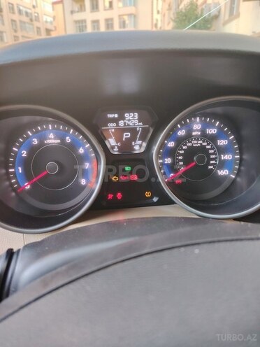 Hyundai Elantra 2012, 301,638 km - 1.8 l - Bakı