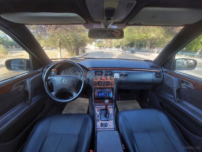 Mercedes E 240 1999, 357,000 km - 2.4 l - Şirvan