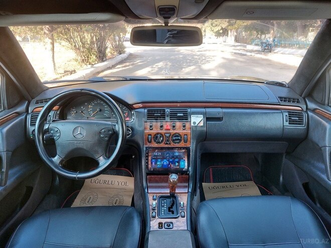 Mercedes E 240 1999, 357,000 km - 2.4 l - Şirvan