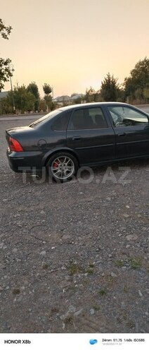 Opel Vectra 2001, 123,398 km - 1.6 l - Qəbələ
