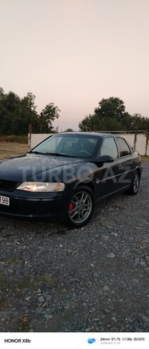 Opel Vectra 2001, 123,398 km - 1.6 l - Qəbələ