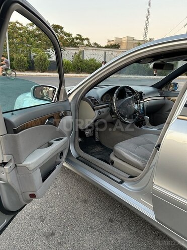 Mercedes E 270 2003, 425,000 km - 2.7 l - Bakı