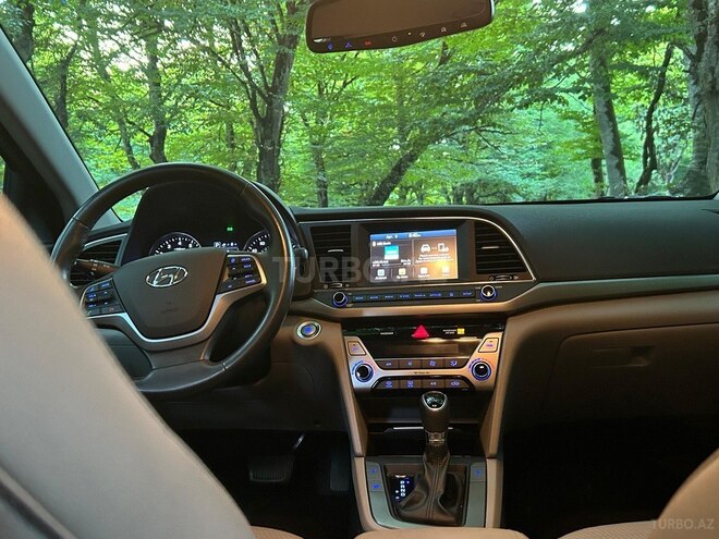 Hyundai Elantra 2016, 74,000 km - 2.0 л - Bakı
