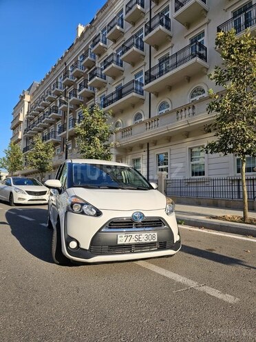 Toyota Sienta 2016, 111,000 km - 1.5 l - Bakı