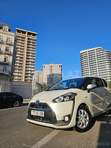 Toyota Sienta 2016, 111,000 km - 1.5 l - Bakı