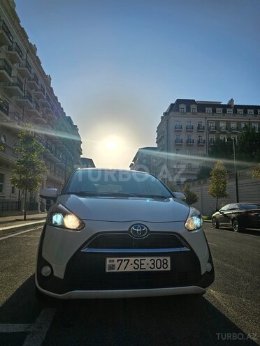 Toyota Sienta 2016, 111,000 km - 1.5 l - Bakı