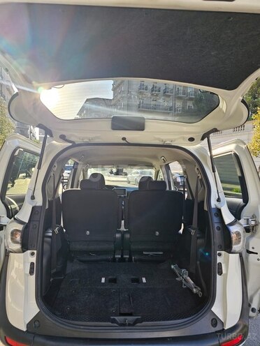 Toyota Sienta 2016, 111,000 km - 1.5 l - Bakı