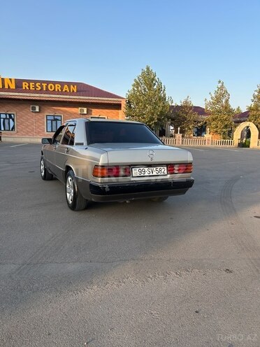Mercedes 190 1989, 580,000 km - 2.5 l - İmişli