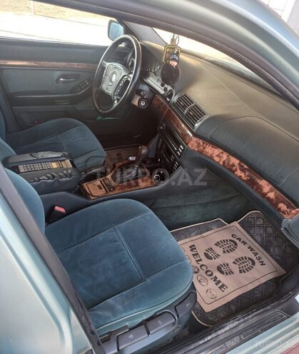BMW 528 1996, 40,020 km - 2.8 л - Naftalan
