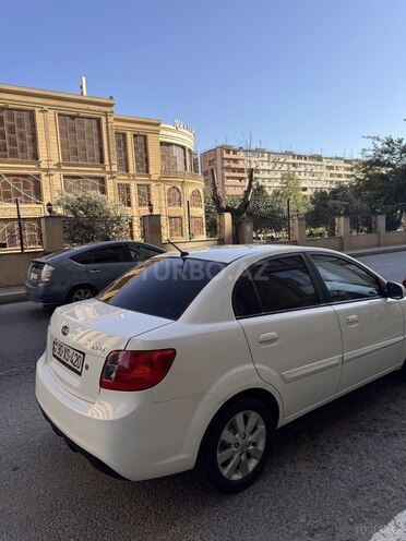 Kia Rio 2010, 88,000 km - 1.6 l - Bakı