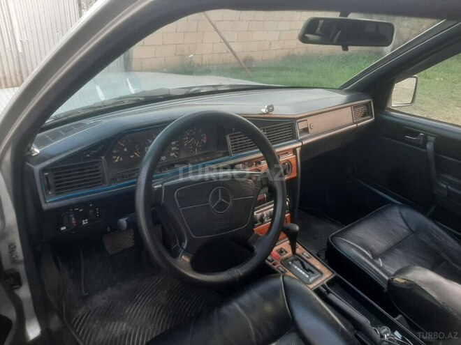 Mercedes 190 1993, 230,000 km - 2.0 l - Sabirabad