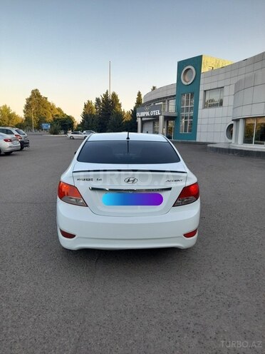Hyundai Accent 2013, 241,321 km - 1.6 l - Ağstafa