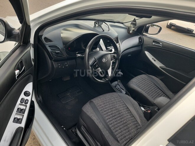 Hyundai Accent 2013, 241,321 km - 1.6 l - Ağstafa