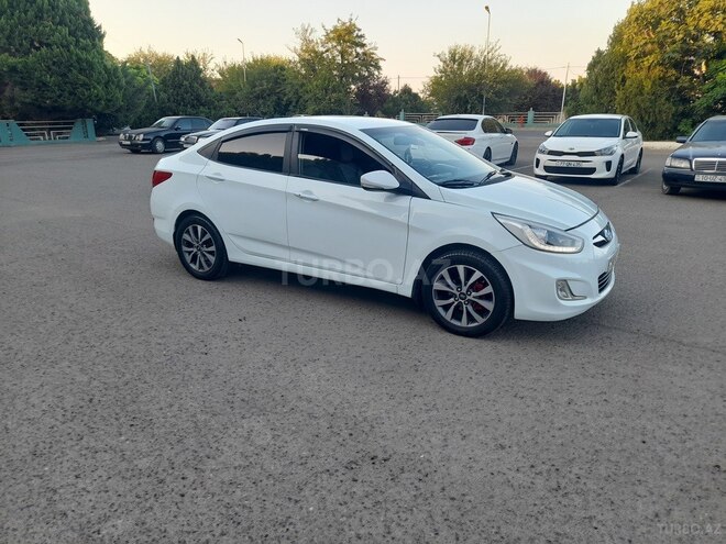 Hyundai Accent 2013, 241,321 km - 1.6 l - Ağstafa