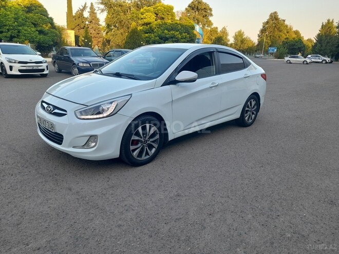 Hyundai Accent 2013, 241,321 km - 1.6 l - Ağstafa