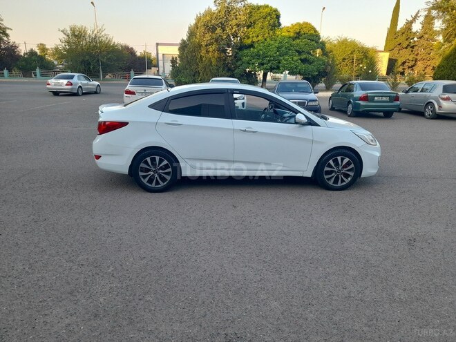 Hyundai Accent 2013, 241,321 km - 1.6 l - Ağstafa