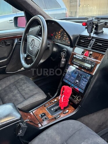 Mercedes C 220 1996, 329,232 km - 2.2 l - Bakı