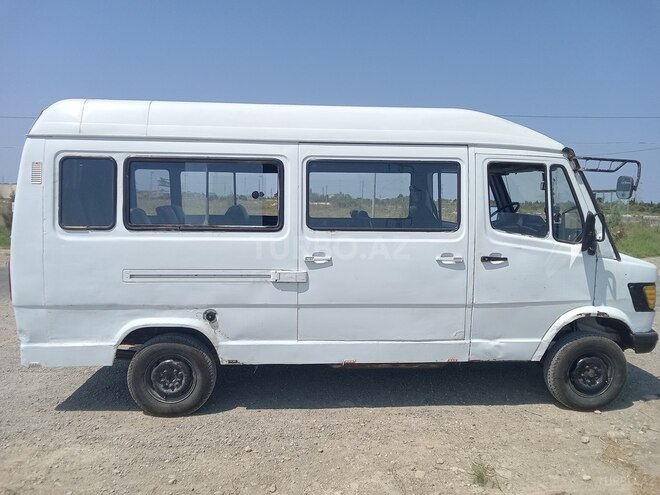 Mercedes 208 D 1994, 500,000 km - 2.3 л - Bakı