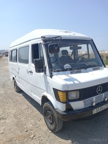 Mercedes 208 D 1994, 500,000 km - 2.3 л - Bakı