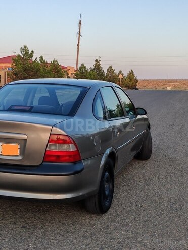 Opel Vectra 1997, 507,000 km - 1.8 l - Gəncə