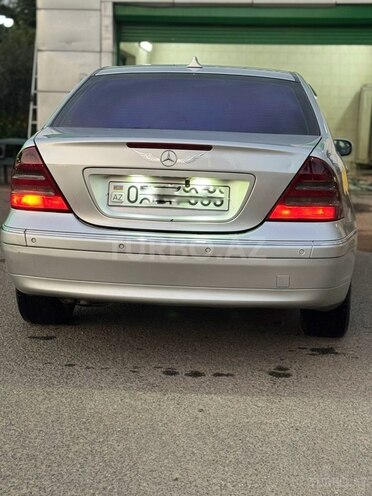 Mercedes C 200 2002, 470,000 km - 2.2 l - Astara