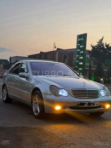 Mercedes C 200 2002, 470,000 km - 2.2 l - Astara