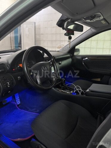Mercedes C 200 2002, 470,000 km - 2.2 l - Astara