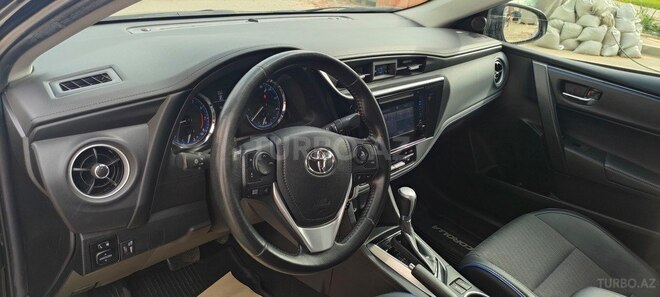 Toyota Corolla 2019, 108,000 km - 1.8 л - Bakı