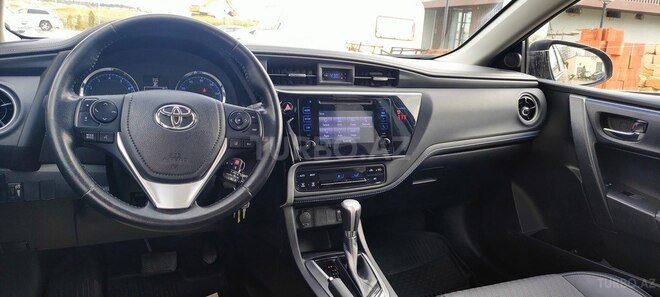 Toyota Corolla 2019, 108,000 km - 1.8 л - Bakı