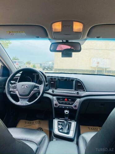 Hyundai Avante 2016, 203,000 km - 1.6 л - Bakı