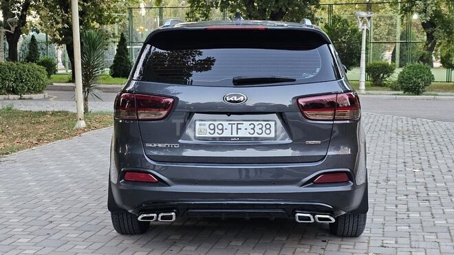 Kia Sorento 2015, 228,500 km - 2.0 l - Bərdə