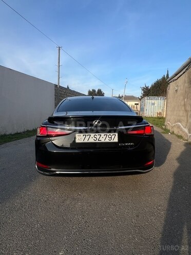 Lexus ES 300h 2023, 110,000 km - 2.5 l - Bakı