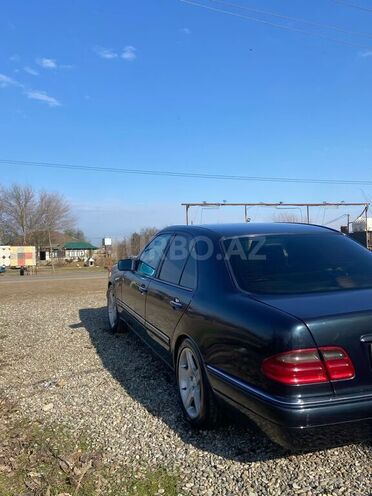 Mercedes E 280 1996, 96,800 km - 2.8 l - Cəlilabad