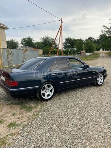 Mercedes E 280 1996, 96,800 km - 2.8 l - Cəlilabad