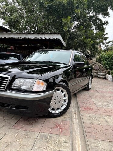 Mercedes C 230 2000, 235,335 km - 2.3 л - Masallı