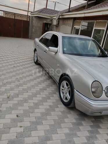 Mercedes E 230 1995, 431,199 km - 2.3 l - Bakı