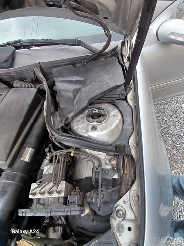 Mercedes C 240 2001, 312,500 km - 2.4 l - Şəki