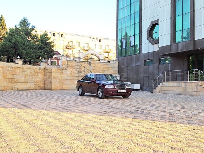 Mercedes C 240 1997, 424,122 km - 2.4 л - Gəncə
